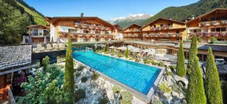 Bild: Fünf Sterne, fünf Nächte