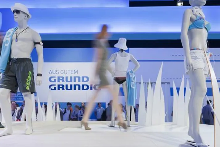 Bild: Grundig Messedesign mit integriertem Catwalk