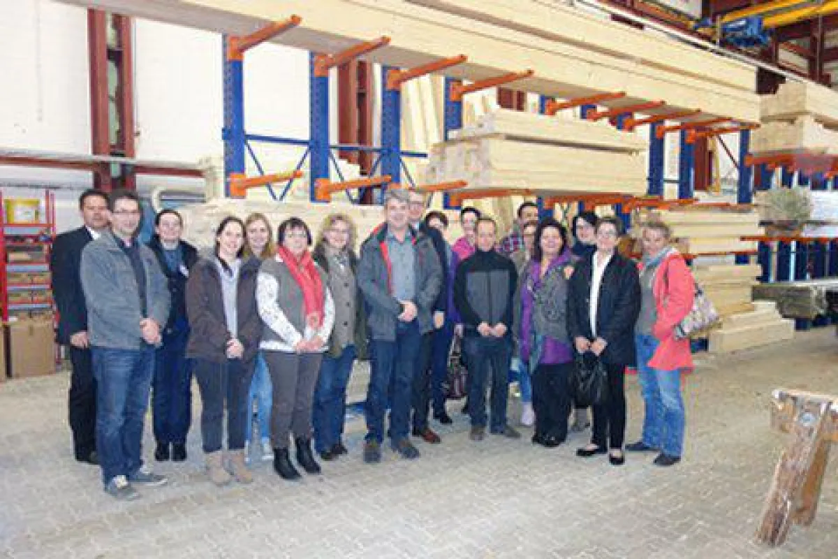 Pädagogen verschafften sich einen Eionblick in die berufliche Praxis bei der EB-Elm Bau GmbH