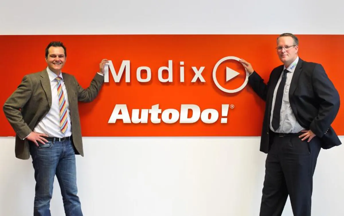 v.l.n.r.: Ivica Varvodic, Geschäftsführer Modix und Marcel Mittler, Geschäftsführer der Firmen autoimage und AutoDo Service GmbH &