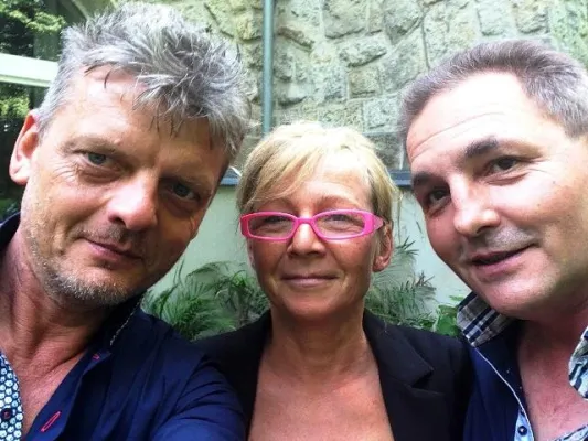 Bild: Live and Money Team startet sensationelle Gesundheits-Aufklärungs-Kampagne