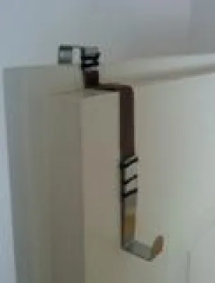 Bild: Der richtige Haken für die Türgarderobe