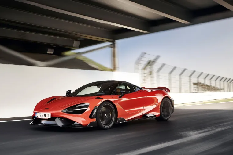 Der Pirelli P ZERO TROFEO R für den schnellsten McLaren der Super Series Bild: Der Pirelli P ZERO TROFEO R für den schnellsten McLaren der Super Series
