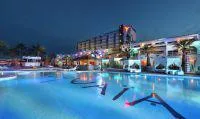 Bild: Mercedes-Benz Fashion Week Madrid kommt nach Ibiza mit neuer Resort-Modenschau und Spaniens Top-Modelabel