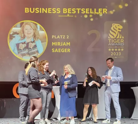 Bild: Mirjam Saeger gewinnt Tiger Award für den 'Business Bestseller des Jahres