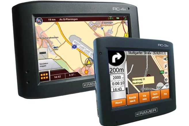 Click & Go - Neuvorstellung mobiler Navigationssysteme mit Docking-Station auf der CeBIT in Hannover Bild: Click & Go - Neuvorstellung mobiler Navigationssysteme mit Docking-Station auf der CeBIT in Hannover
