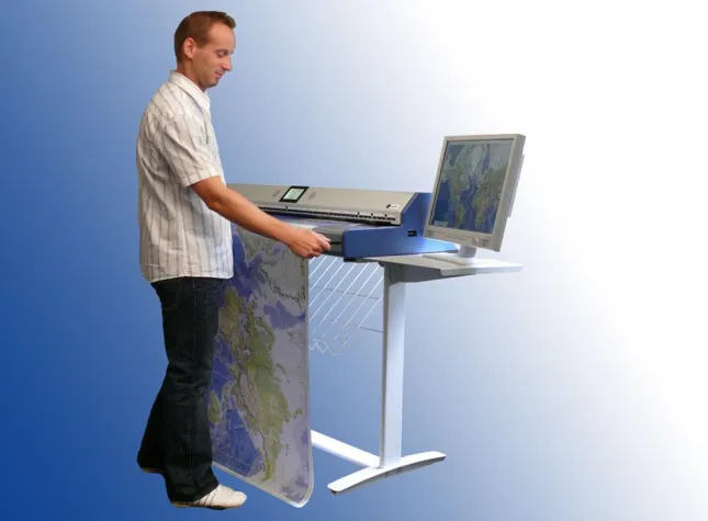 Bild: WideTEK Scanner – Scan-Lösungen für großformatige Geo-Dokumente