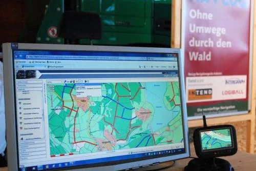 Bild: Navigationsgeräte mit NavLog-Datensatz auf der LIGNA