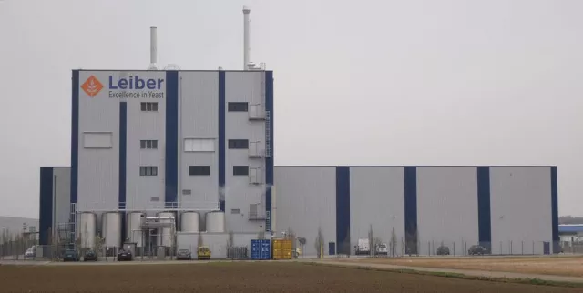 Bild: Leiber GmbH eröffnet neuen Sprühturm und schreibt Bierhefegeschichte