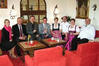 Bild: Neuer Glanz und gelebte Gastlichkeit fürs Jubiläumsjahr: Kalikutt eröffnet nach Rundum-Renovierung