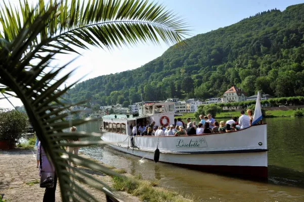 Bild: FAHRVERGNÜGEN AUF DEM NECKAR MIT „LISELOTTE“