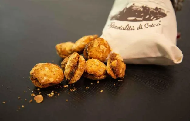 Bild: Knuspersee Lago Maggiore – eine romantische Landschaft und ihre Kekse