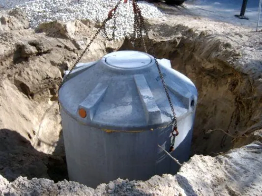 Bild: Ab sofort regnet es Geld – kostenloses Regenwasser in monolithischen Betonzisternen sammeln und nutzen