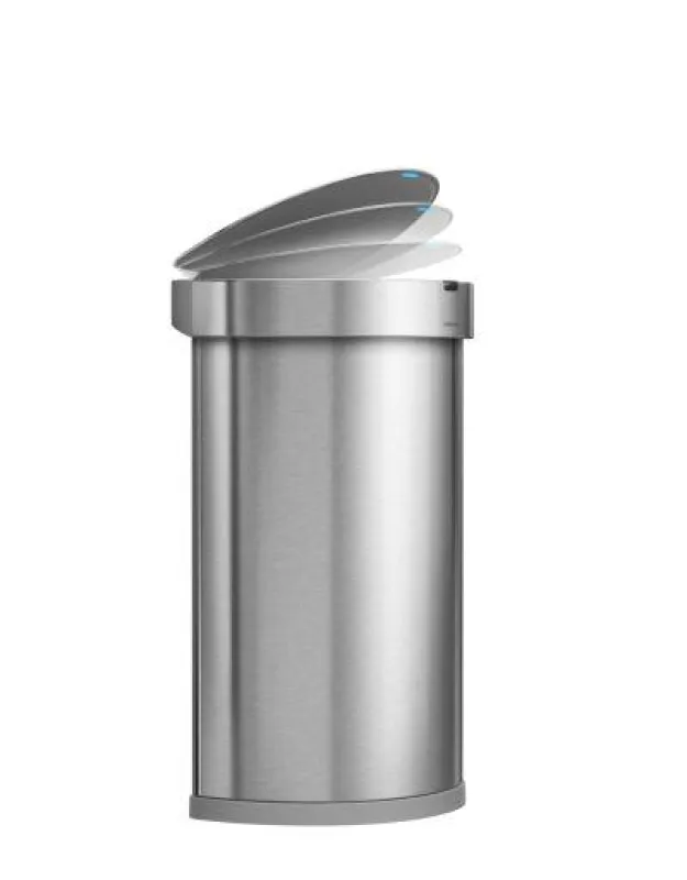 Sauber Müll entsorgen mit dem halbrunden Sensorabfalleimer von simplehuman