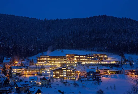 Weniger CO2, weniger Kosten: Alternative Energie für Luxushotel Bild: Weniger CO2, weniger Kosten: Alternative Energie für Luxushotel