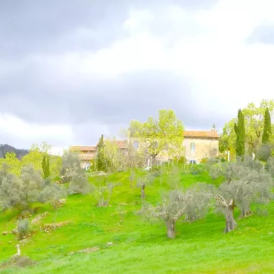 Bild: La Rogaia Ferienwohnungen in Umbrien, Urlaub in Umbrien, Italien 2014, Neuer Hausprospekt