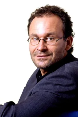 Bühne frei für Manager – Mit professionellem Stimmtraining zum Erfolg Bild: Bühne frei für Manager – Mit professionellem Stimmtraining zum Erfolg