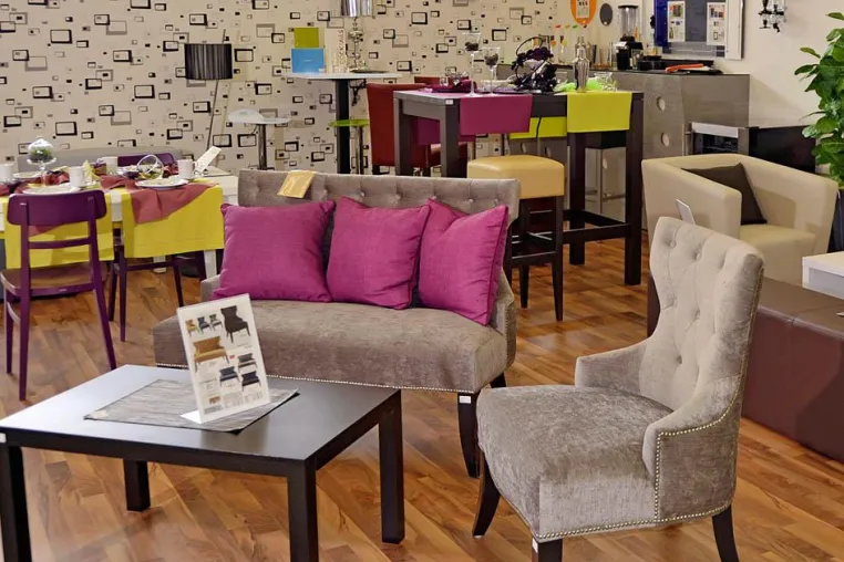 Bild: VEGA-Verkaufsraum im neuen Look - Neugestaltung des Shops in Wertingen bietet noch mehr Inspiration und S