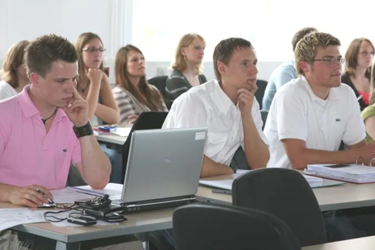 Bild: Schüler schnuppern ins Hamelner Studentenleben