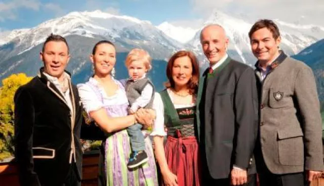 Mehr Sonne, mehr Sport, mehr Spaß – mehr STOCK. Großes Eröffnungsevent für außergewöhnliches Mitarbeiterhaus Bild: Mehr Sonne, mehr Sport, mehr Spaß – mehr STOCK. Großes Eröffnungsevent für außergewöhnliches Mitarbeiterhaus