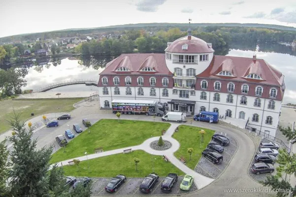 Bild: Wellnessurlaub inmitten der Natur - Wellnessangebote im 4-Sterne-Hotel Woinski Spa bei Polen-Wellnessurlaub.de