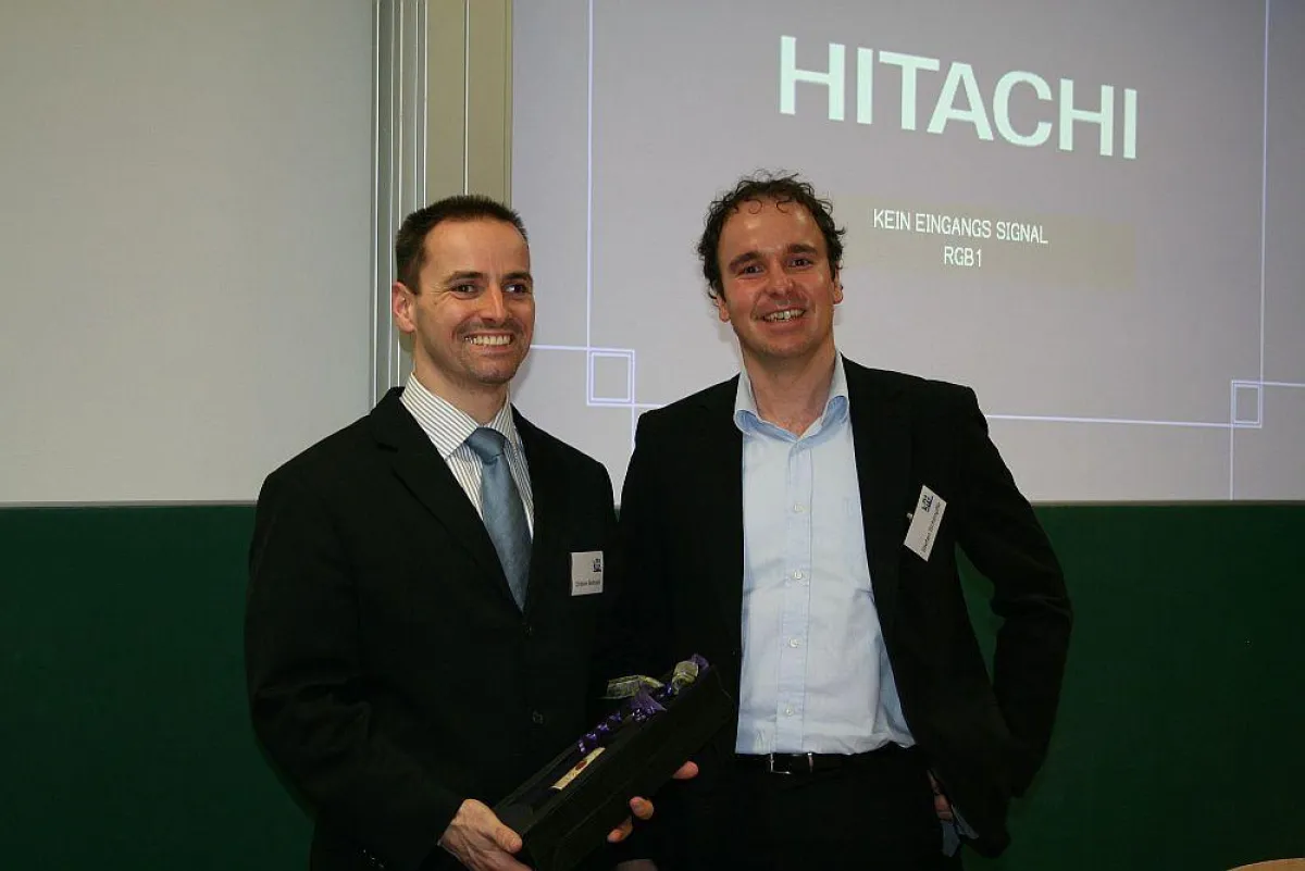 Christian Bertmann (links), Senior Executive Accenture GmbH, und Stefan Schimpfle, Vorstand kit e.V. freuen sich über den gelungenen kitEvent, der von der kitTransfer-Projektgruppe initiiert wurde.  |