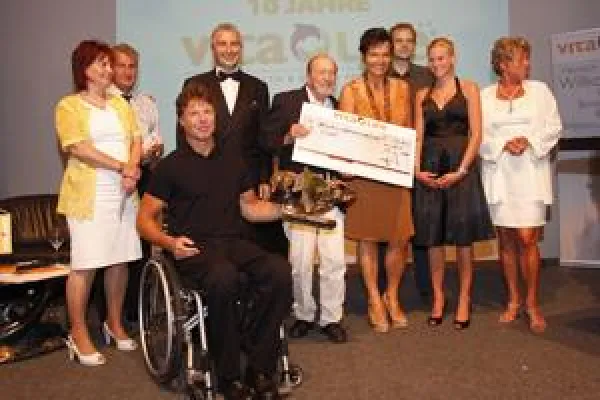 vita-life® Jubiläums-Tombola im Zeichen des Delfinschutzes Bild: vita-life® Jubiläums-Tombola im Zeichen des Delfinschutzes