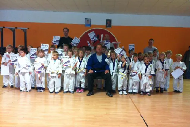 Bild: Wing Kids und Lil Dragon Prüfung in der Bewegungsakademie Gelnhausen