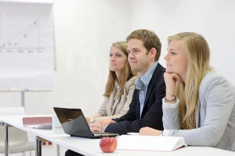 Bild: Online-Infotage der Leuphana Professional School am 17. und 18. Juni 2026