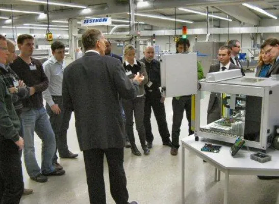 ZESTRON veranstaltet Workshop zum Thema „Beschichtung elektronischer Baugruppen“ am 01.03.2011 Bild: ZESTRON veranstaltet Workshop zum Thema „Beschichtung elektronischer Baugruppen“ am 01.03.2011