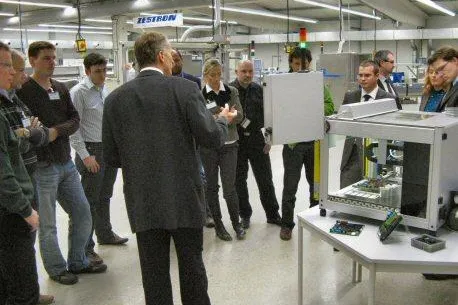 Bild: ZESTRON veranstaltet Workshop zum Thema „Beschichtung elektronischer Baugruppen“ am 01.03.2011
