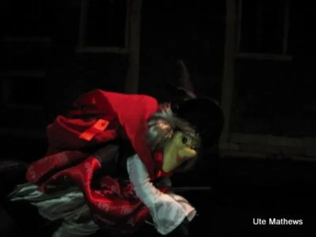 Bild: Venedig- Befana schickt den Weihnachtsmann nach Hause