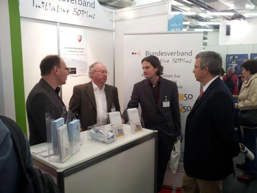 v.l.n.r.: Klaus-Dieter und Dr. Peter Rieth (BVI50Plus) und Michael Schaffer auf der Messe