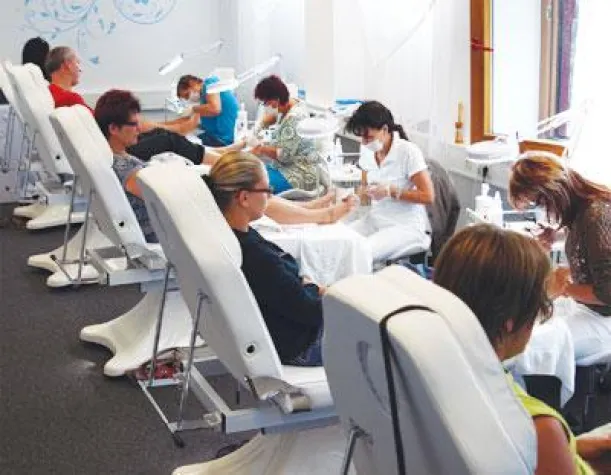 Bild: Kosmetik-Akademie erweitert Kursprogramm um weitere Wellnessmassagen in 2010