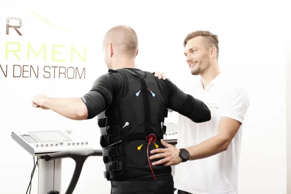 Bild: Für noch mehr Sicherheit beim EMS Training: Körperformen bietet ärztliche Trainingsberatung an