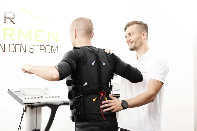 Für noch mehr Sicherheit beim EMS Training: Körperformen bietet ärztliche Trainingsberatung an Bild: Für noch mehr Sicherheit beim EMS Training: Körperformen bietet ärztliche Trainingsberatung an