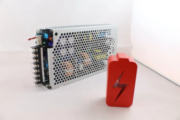Bild: Systemtechnik LEBER präsentiert 10mVss R&N-Schaltnetzteil mit Weitbereichseingang