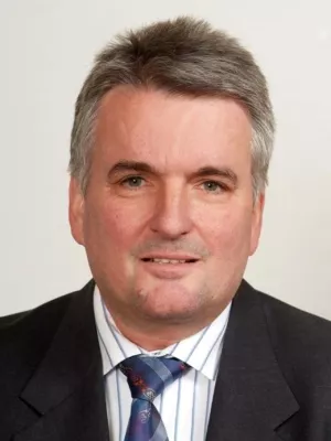 Bild: Auf der CeBIT 2011 präsentiert media transfer AG (mtG) Komponenten zum neuen Personalausweis