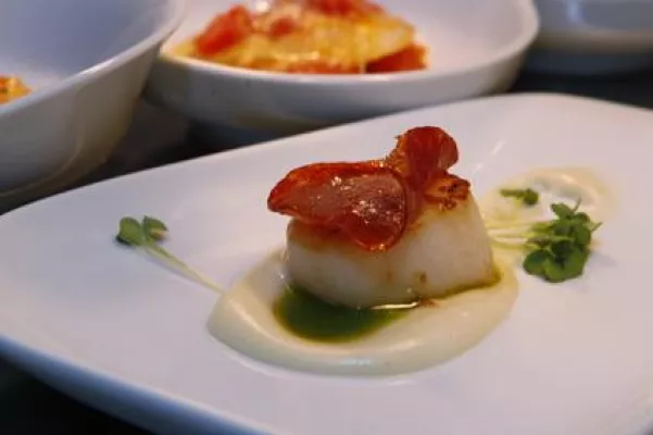 Neue Gastronomieküche Bild: Neue Gastronomieküche