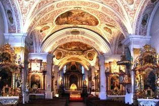 Bild: "Ab ins Kloster" - Erlebnisurlaub für die ganze Familie