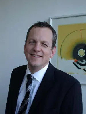 Bild: Neuer Geschäftsführer bei Vink Kunststoffe GmbH