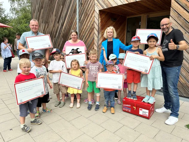 Bild: „Wanderweg der Kinderrechte“ eingeweiht  und ausgezeichnet mit dem Hänsel+Gretel-Stiftungspreis