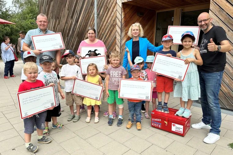Bild: „Wanderweg der Kinderrechte“ eingeweiht  und ausgezeichnet mit dem Hänsel+Gretel-Stiftungspreis