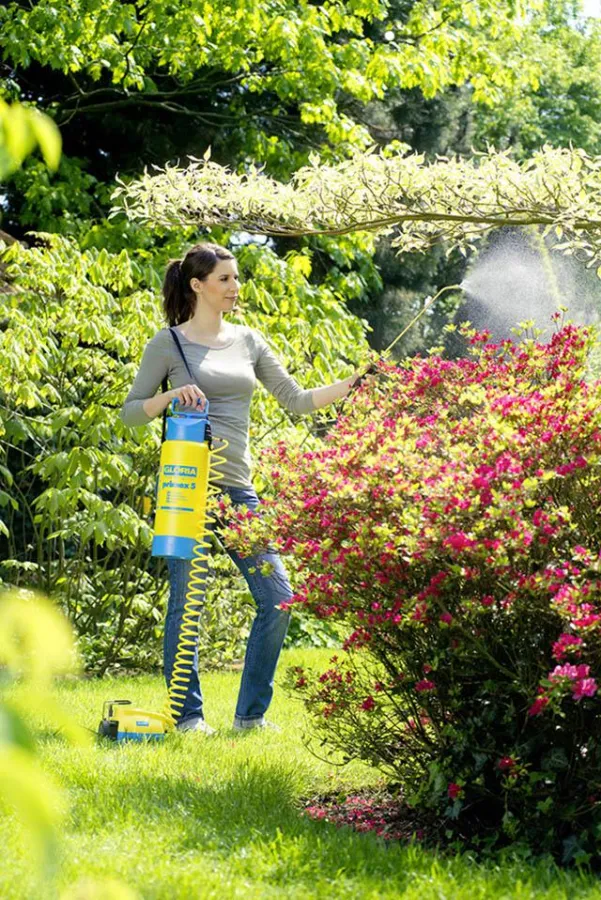 Kompakt und eine große Hilfe in Haus und Garten: der 230-Volt-Kompressor Gloria ‚Hobby EK 135‘.