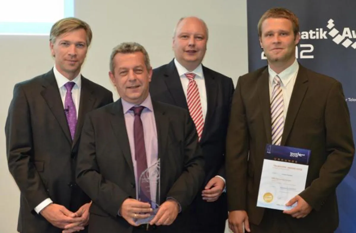 : v.l.n.r.: Dr. Kay Lindemann (Geschäftsfu?hrer Verband der Automobilindustrie, VDA), Raimund Wagner