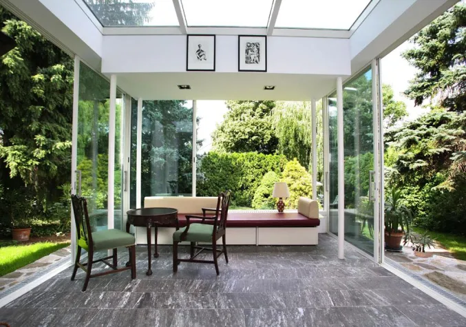 Wohnzimmer hinter Glas Bild: Wohnzimmer hinter Glas