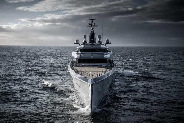 Bild: Vom Ein-Mann-Dienstleister zur top Coating-Beratungsfirma für Superyachten