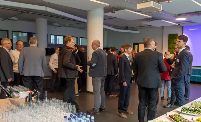 Bild: BGZ.lab: Forschende im Austausch mit bayerischer Politik und Wissenschaft