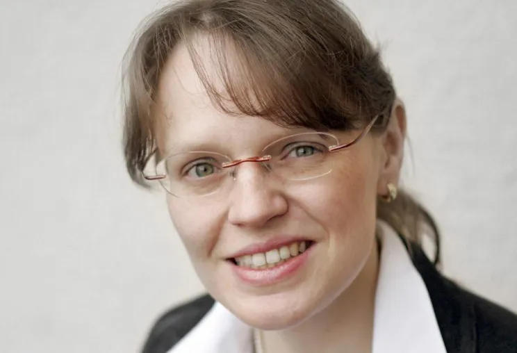 Dr. Anita Hukemann zur Professorin an der FHM Bielefeld ernannt Bild: Dr. Anita Hukemann zur Professorin an der FHM Bielefeld ernannt