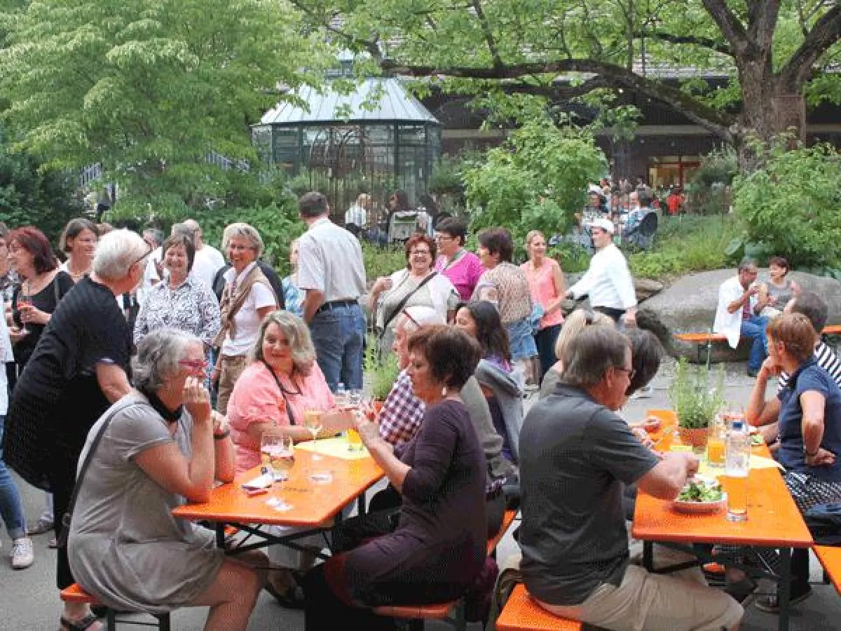 Mediterrane Lebensart im Liebenauer Landleben: Die Sitzplätze unter freiem Himmel waren begehrt.